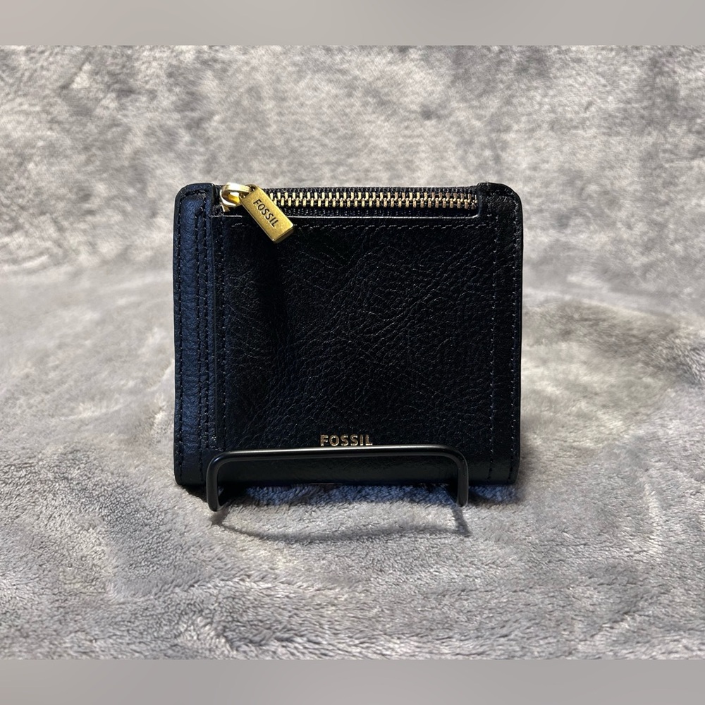 Fossil Logan Patchwork Leather Bifold Wallet - Picture 6 of 11